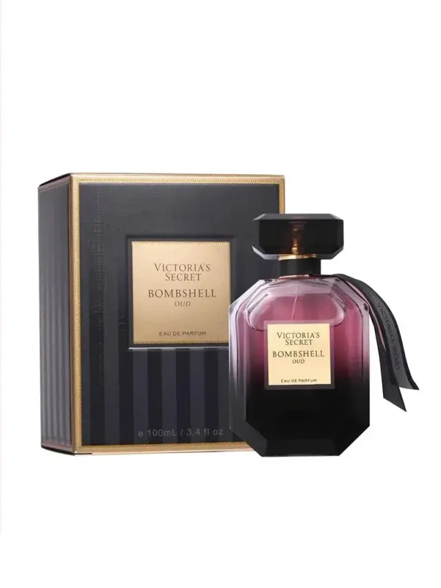 Une image du parfum bombe oud de Victoria Secret avec sa boîte