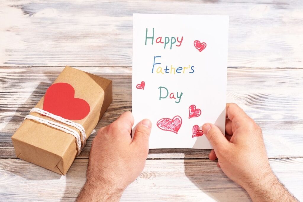 An image of a customized fathers day wish in a card