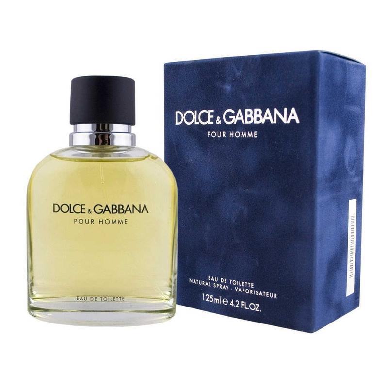 Top 6 Perfumes For Sagittarius Zodiac Sign (November 22 – December 21) 21 An image of Dolce&gabbana pour homme perfume with its box
