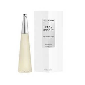 Top 6 Perfumes For Sagittarius Zodiac Sign (November 22 – December 21) 18 An image of Issey miyake l'eau d'issey perfume with its box