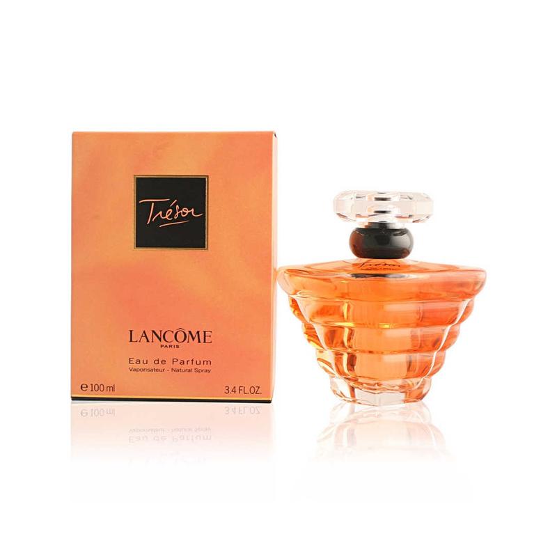 8 Vintage Floral Fragrances For Women That Never Go Out of Style 20 An image of Lancome tresor EDP