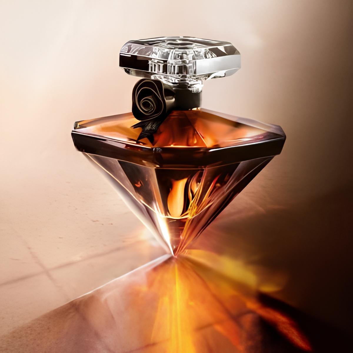 New Perfume Releases You Cannot Miss in January 2025 20 Lancôme La Nuit Trésor Vanille Noire perfume bottle for women with a diamond-shaped design.