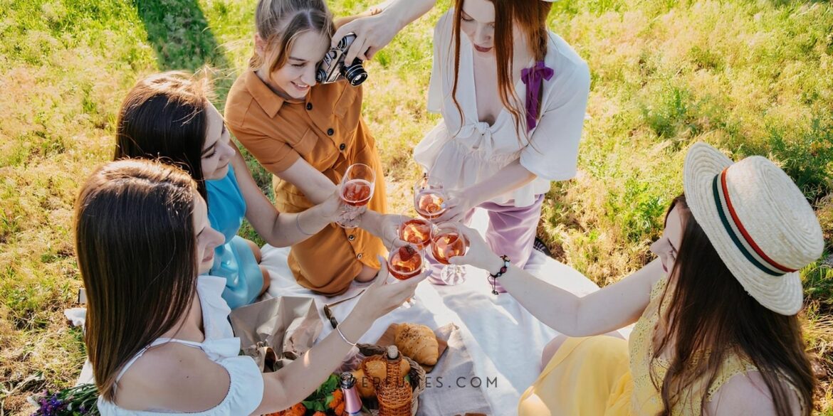 An image of a group of girls celebrating galentines