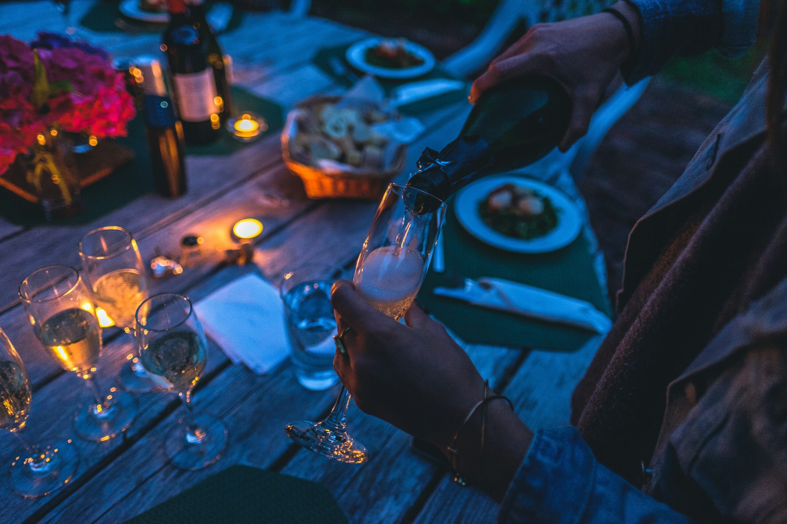An image of a yacht cruise dinner