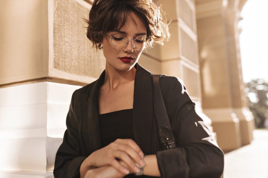 An image of a woman with new oufit