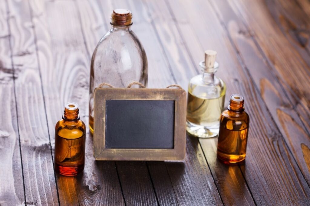 Can You Create the Perfect Scent? A Perfume Creation Game! 18 An image of perfume oil bottles