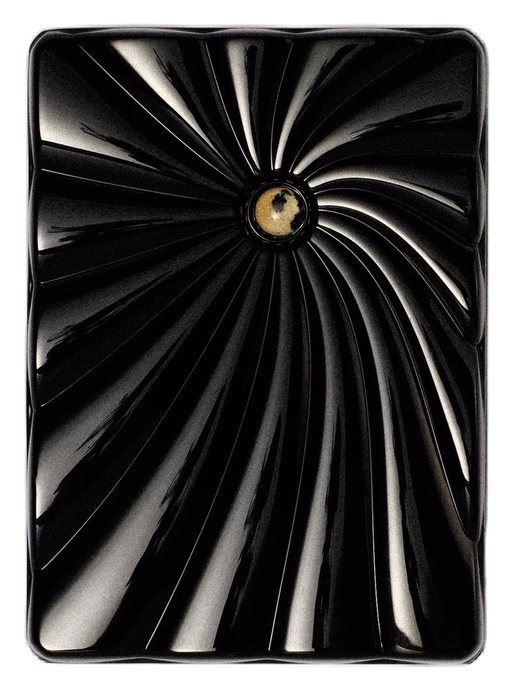 Today in Bizarre: What is Charcoal Doing in a Perfume? 18 An image of Batching charcoal latte EDP