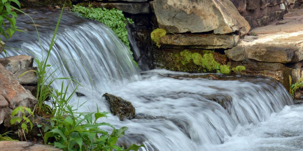 An image of a waterfall